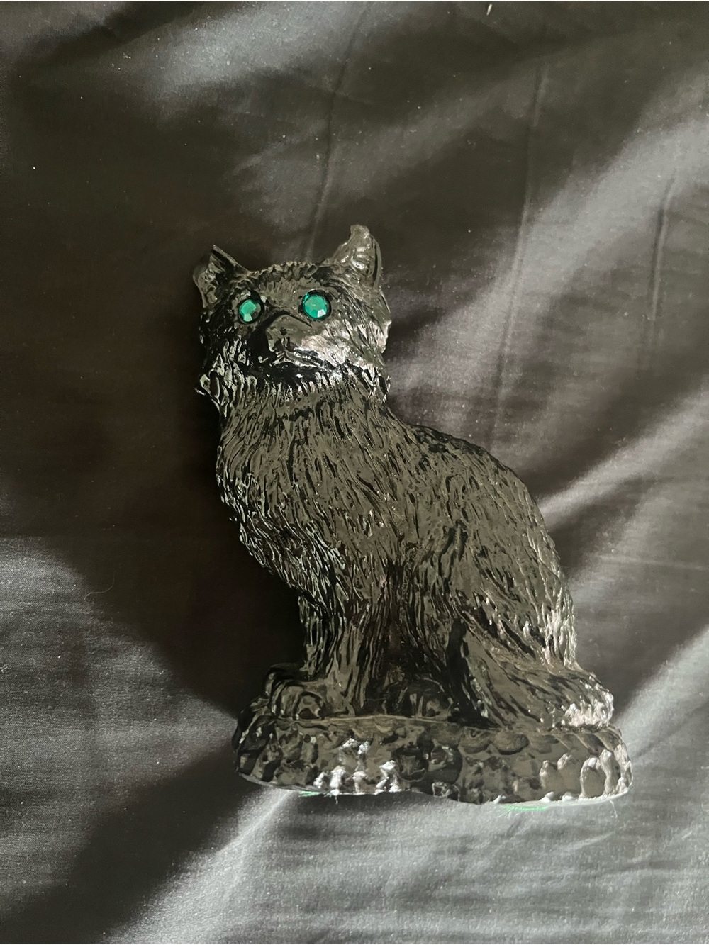 Vintage Cat Figurine Crafted from Pennsylvania Coal